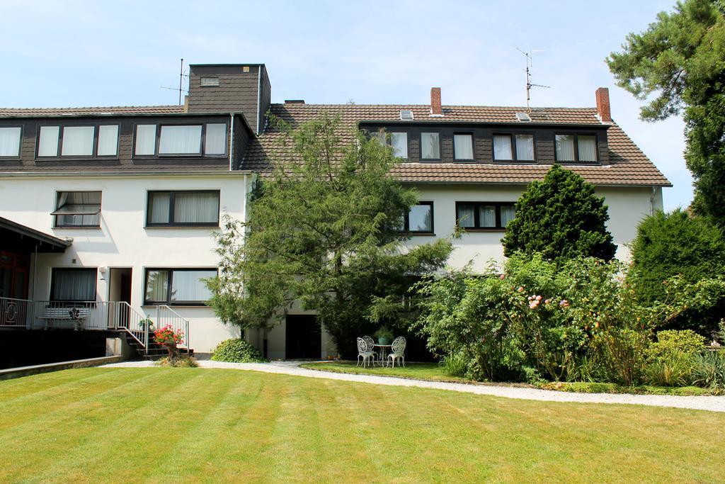 Haus Kastanienhof Hotel Mülheim an der Ruhr Buitenkant foto